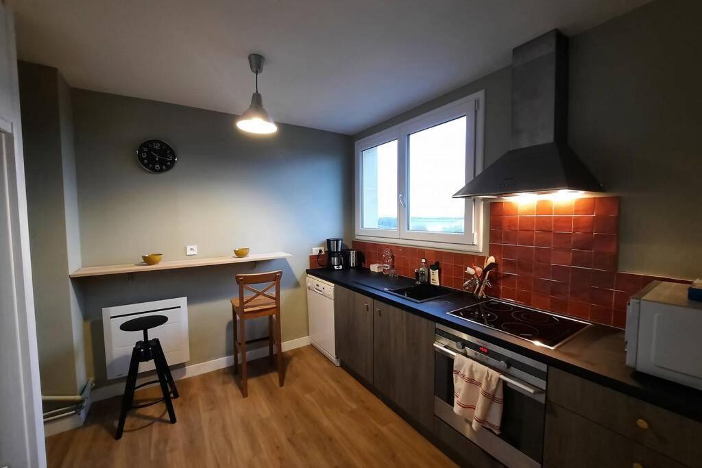 Appartement 70M² 3 Chambres Avec 3 Lits 2 Places Троа Екстериор снимка